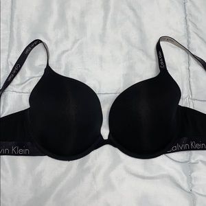 Calvin Klein 36C Wired Bra